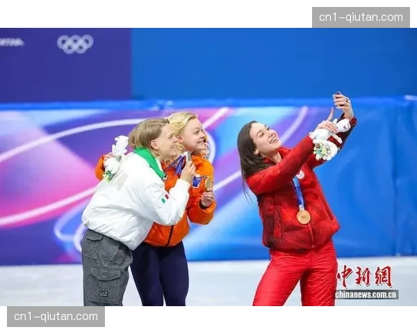 荷兰短道女将贝尔塞伯女子500米夺金 半决赛刷新世界纪录